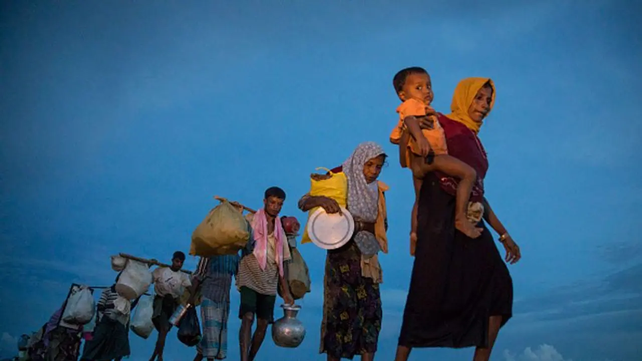 Bangladesh: এলাকা দখলের লড়াই, বাংলাদেশে রোহিঙ্গা ক্যাম্পে সংঘর্ষে গ্রেফতার ১৬ Bangladesh: এলাকা দখলের লড়াই, বাংলাদেশে রোহিঙ্গা ক্যাম্পে সংঘর্ষে গ্রেফতার ১৬