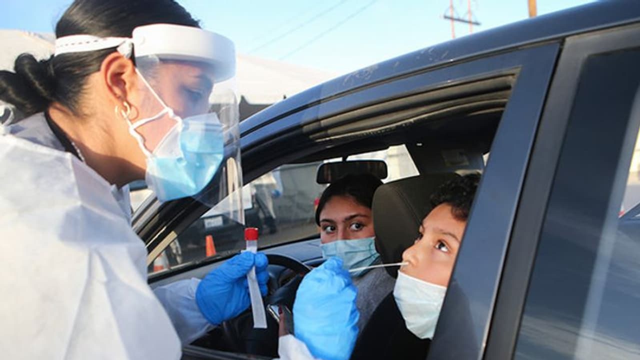 நெருங்கும் கொரோனா 2ம் அலை? அலறும் தமிழகம்... எச்சரிக்கையுடன் அதிரடி உத்தரவு போட்ட சுகாதாரத்துறை..! நெருங்கும் கொரோனா 2ம் அலை? அலறும் தமிழகம்... எச்சரிக்கையுடன் அதிரடி உத்தரவு போட்ட சுகாதாரத்துறை..!