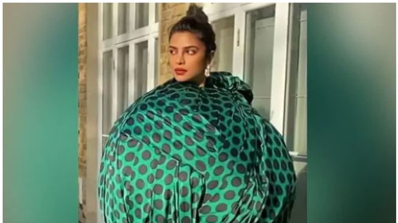 'ഇതെന്താ ബലൂണോ...'; പ്രിയങ്കയുടെ ആരാധകർ ഇപ്പോൾ ചർച്ച ചെയ്യുന്നത് ഈ വസ്ത്രത്തെ കുറിച്ച്