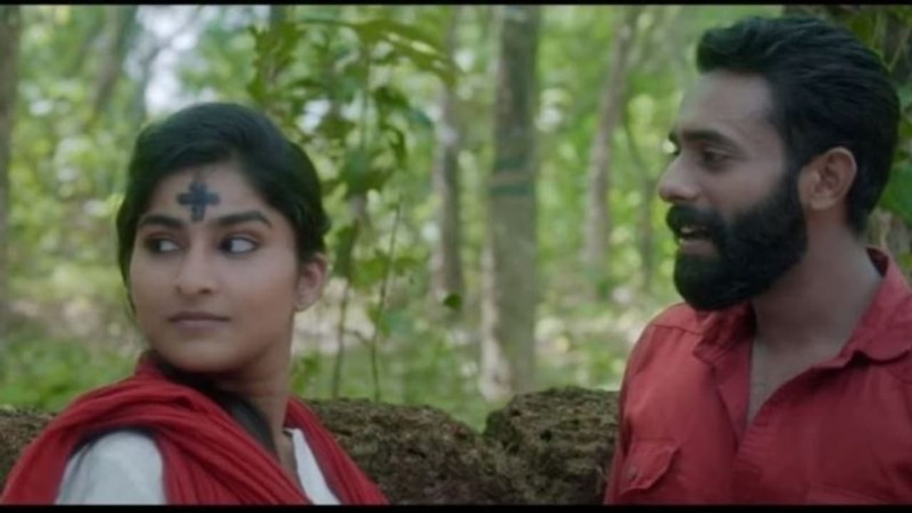 അലരേ നീ എന്നിലെ...' 'മെമ്പര് രമേശൻ 9 ാം വാര്ഡി'ലെ പ്രണയാർദ്രമായ ഗാനം പുറത്തിറങ്ങി അലരേ നീ എന്നിലെ...' 'മെമ്പര് രമേശൻ 9 ാം വാര്ഡി'ലെ പ്രണയാർദ്രമായ ഗാനം പുറത്തിറങ്ങി