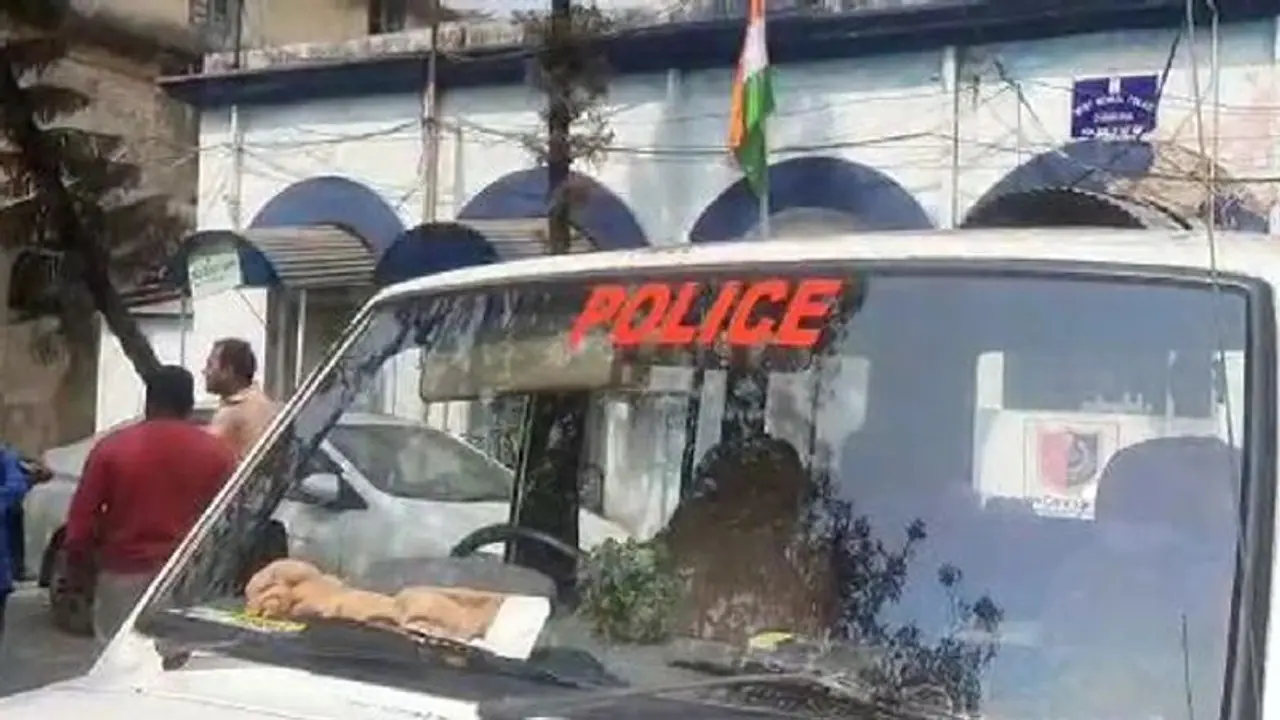 পণের দাবিতে সাত মাসের অন্তঃসত্ত্বাকে খুন মুর্শিদাবাদে, গ্রেফতার স্বামী সহ ২ পণের দাবিতে সাত মাসের অন্তঃসত্ত্বাকে খুন মুর্শিদাবাদে, গ্রেফতার স্বামী সহ ২