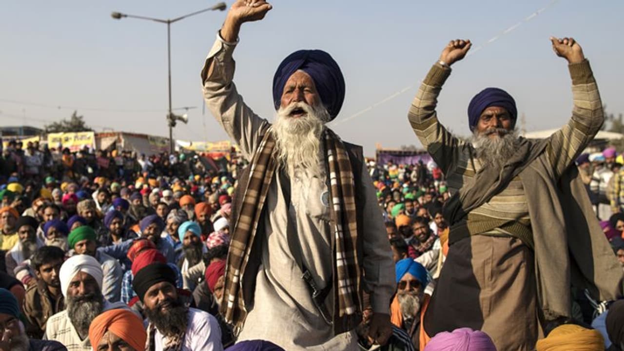 'ഞങ്ങളുടെ രോഗികളെ പരിശോധിക്കേണ്ട', ഞങ്ങളോട് സംസാരിക്കൂ, ആവശ്യങ്ങൾ അംഗീകരിക്കൂ എന്ന് കർഷകർ