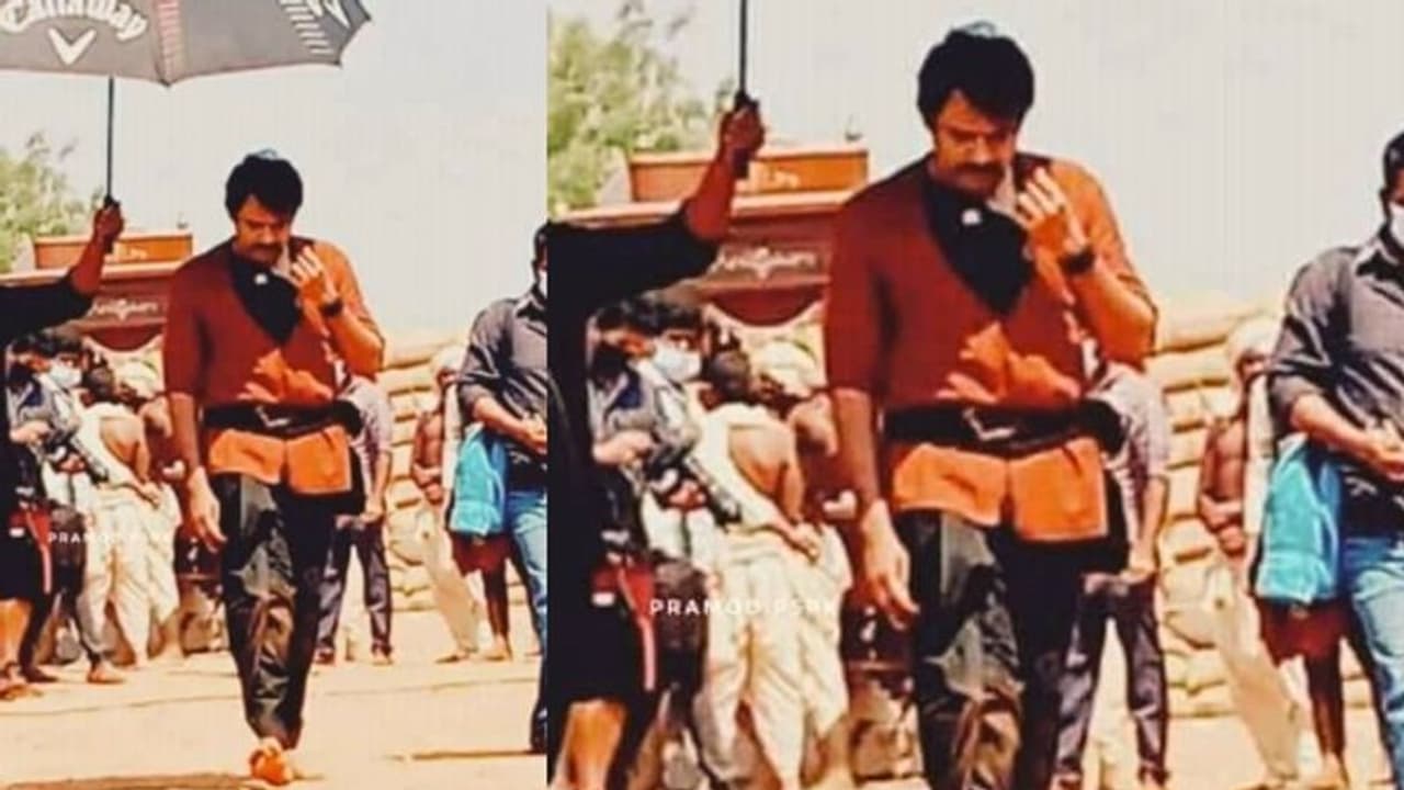 పవన్ కళ్యాణ్ క్రిష్ చిత్రంః లీకైన పవర్ స్టార్ గెటప్..ఫోటో వైరల్ పవన్ కళ్యాణ్ క్రిష్ చిత్రంః లీకైన పవర్ స్టార్ గెటప్..ఫోటో వైరల్