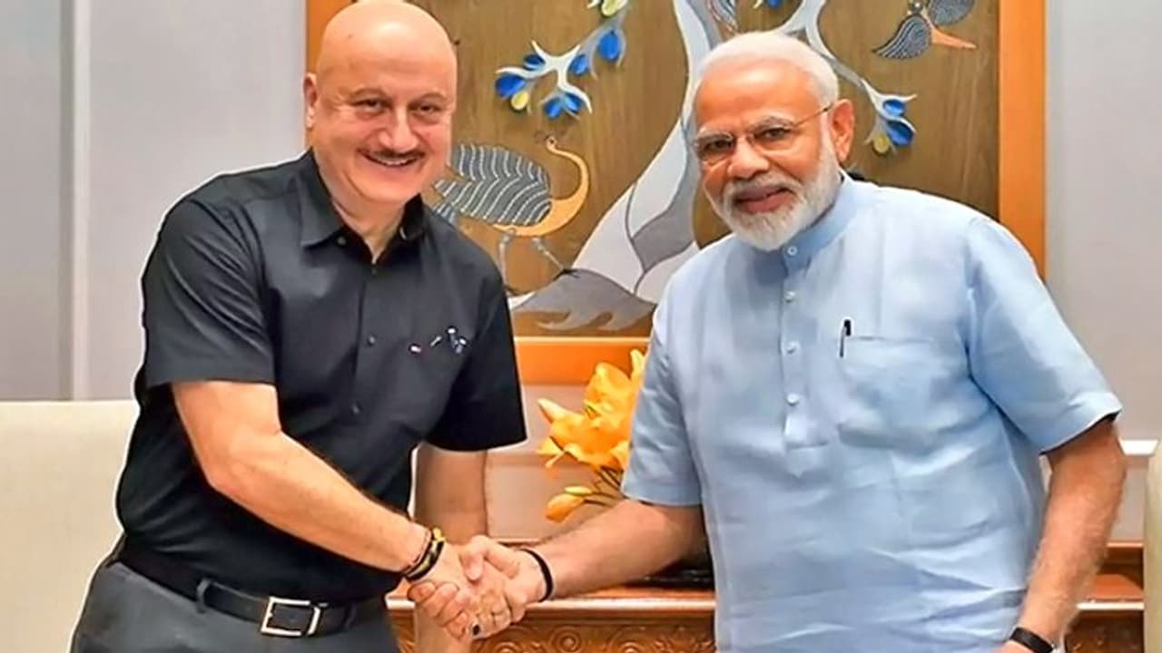 PM मोदी ने की अनुपम खेर की किताब की तारीफ, एक्टर ने कहा आपका खत मेरे लिए किसी धरोहर से कम नहीं PM मोदी ने की अनुपम खेर की किताब की तारीफ, एक्टर ने कहा आपका खत मेरे लिए किसी धरोहर से कम नहीं