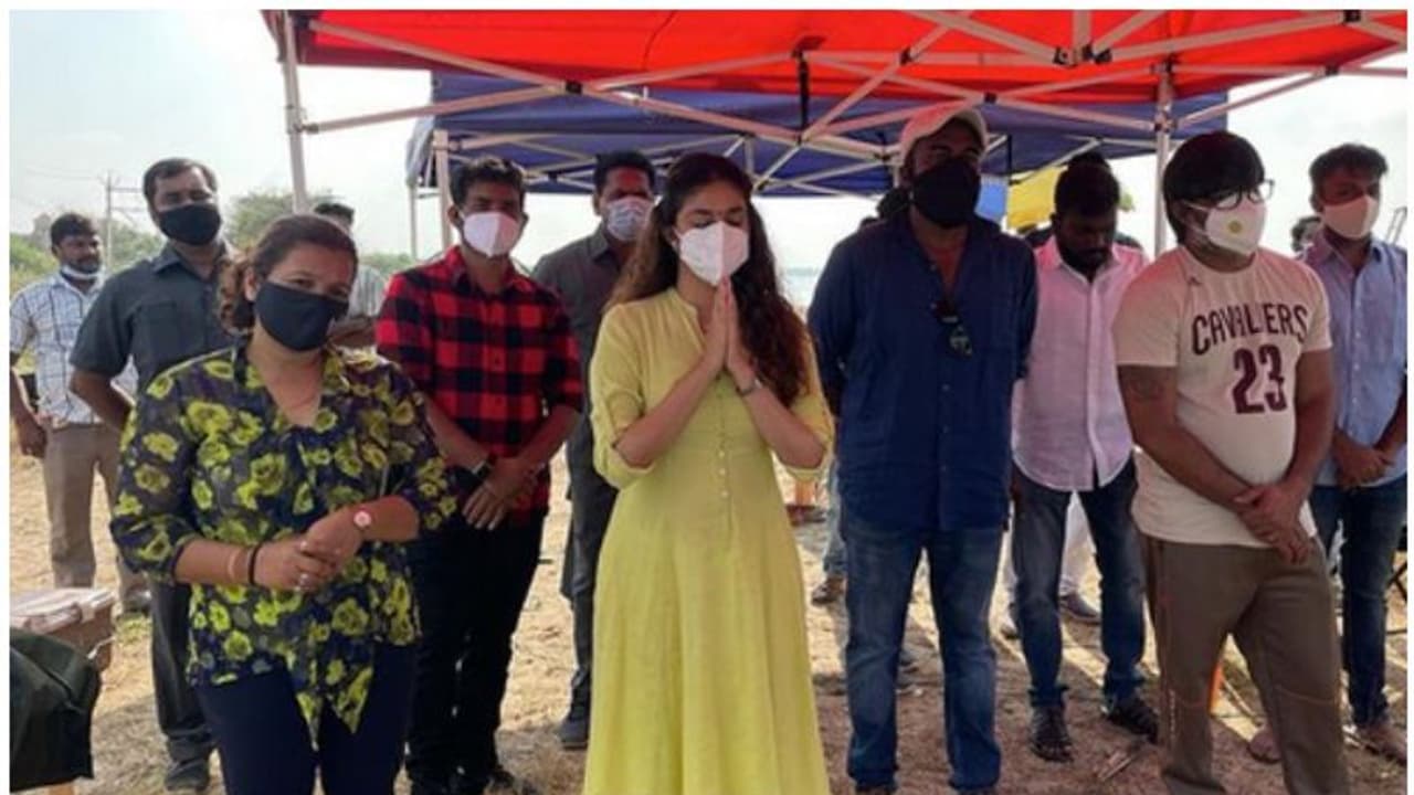 വേറിട്ട കഥാപാത്രവുമായി കീര്ത്തി സുരേഷ്, പുതിയ ചിത്രം തുടങ്ങി! വേറിട്ട കഥാപാത്രവുമായി കീര്ത്തി സുരേഷ്, പുതിയ ചിത്രം തുടങ്ങി!