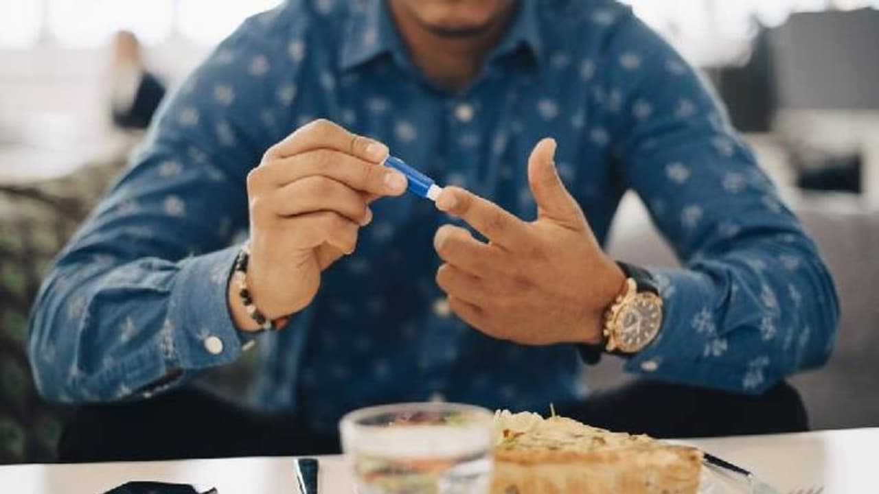 പ്രമേഹരോഗിയാണോ? എങ്കിൽ ഈ ഭക്ഷണങ്ങള് ഡയറ്റില് ഉൾപ്പെടുത്തിക്കോളൂ... പ്രമേഹരോഗിയാണോ? എങ്കിൽ ഈ ഭക്ഷണങ്ങള് ഡയറ്റില് ഉൾപ്പെടുത്തിക്കോളൂ...