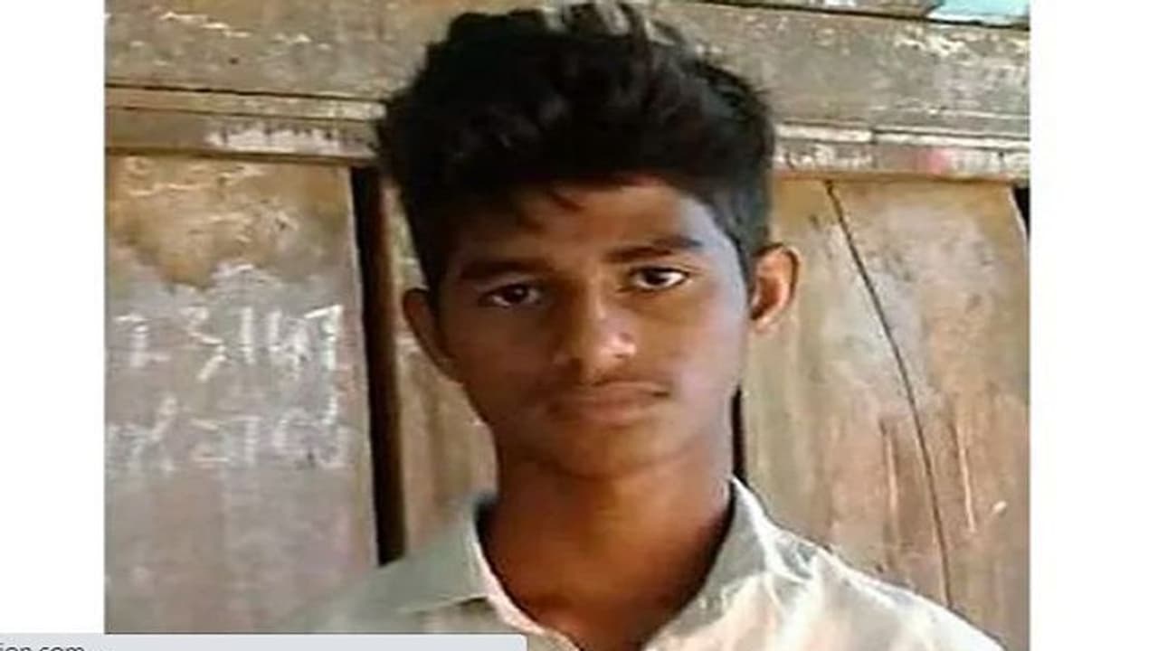 ಪರೇಶ್ ಮೇಸ್ತಾ ಸಾವು ಪ್ರಕರಣ: ಸಿಬಿಐ "ಬಿ" ರಿಪೋರ್ಟ್ ಸಲ್ಲಿಕೆ, ಬಿಜೆಪಿ ಪಾಲಿನ ಅಸ್ತ್ರ ಇದೀಗ ಕಾಂಗ್ರೆಸ್ ಕೈಗೆ..! ಪರೇಶ್ ಮೇಸ್ತಾ ಸಾವು ಪ್ರಕರಣ: ಸಿಬಿಐ "ಬಿ" ರಿಪೋರ್ಟ್ ಸಲ್ಲಿಕೆ, ಬಿಜೆಪಿ ಪಾಲಿನ ಅಸ್ತ್ರ ಇದೀಗ ಕಾಂಗ್ರೆಸ್ ಕೈಗೆ..!