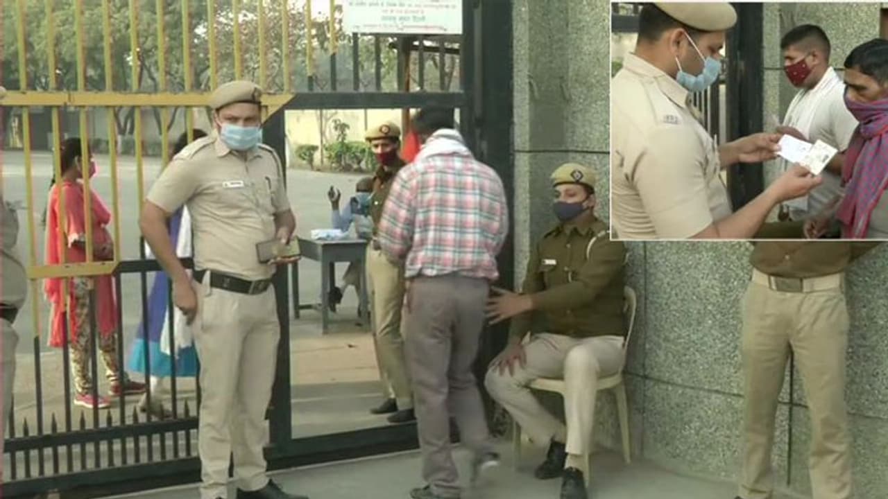 Delhi Nagar Nigam by Election: पांच सीटों के लिए वोटिंग जारी Delhi Nagar Nigam by Election: पांच सीटों के लिए वोटिंग जारी