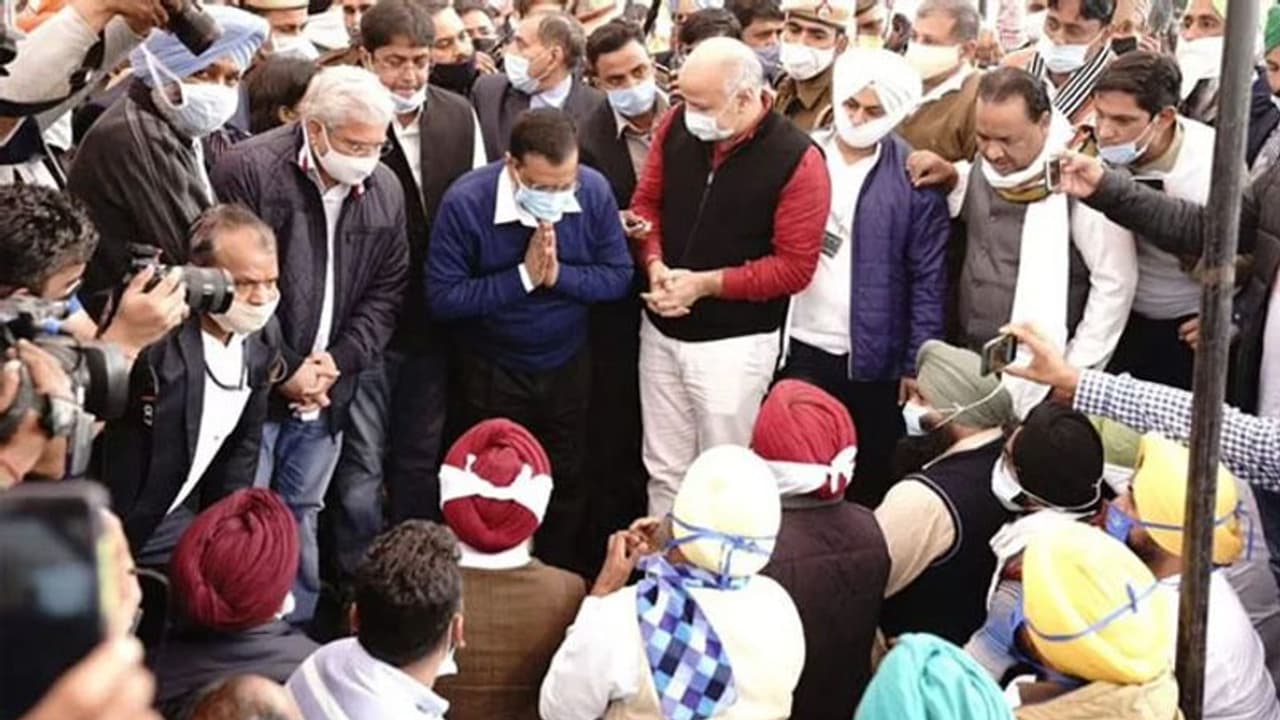 ఢిల్లీ స్థానిక సంస్థల ఎన్నికలు: 4 స్థానాల్లో ఆప్, బీజేపీకి షాక్