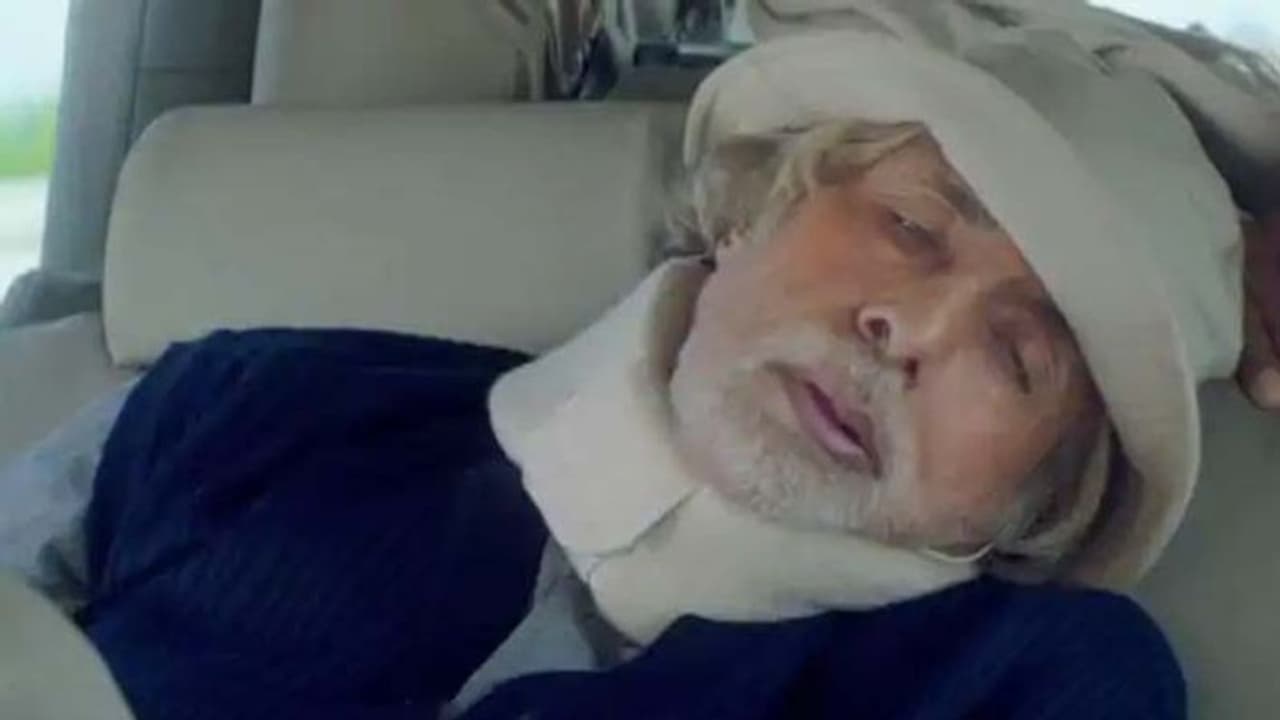 अमिताभ बच्चन की फिर से बिगड़ी तबीयत, बताया करानी पड़ेगी सर्जरी अमिताभ बच्चन की फिर से बिगड़ी तबीयत, बताया करानी पड़ेगी सर्जरी