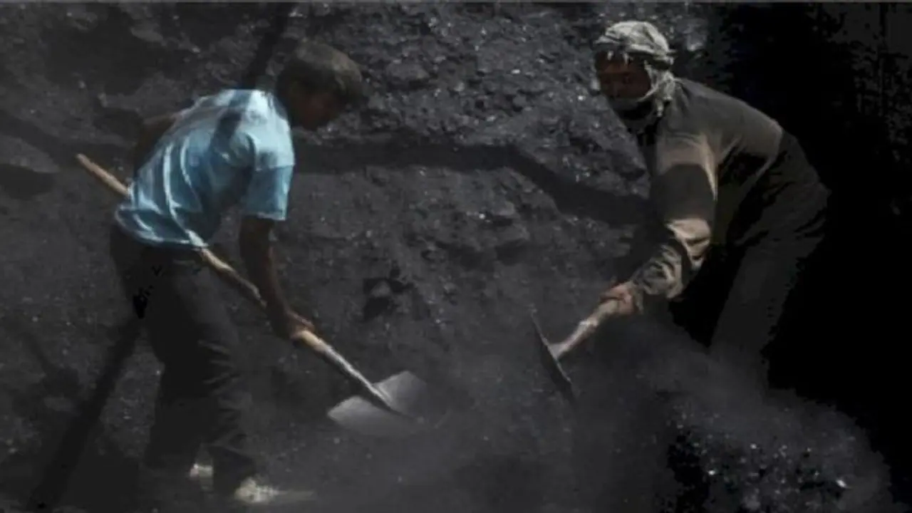 3 4 ದಿನಗಳಲ್ಲಿ ಕಲ್ಲಿದ್ದಲು ಸಮಸ್ಯೆಗೆ ಪರಿಹಾರ: ಸಚಿವ ಜೋಶಿ ಭರವಸೆ 3 4 ದಿನಗಳಲ್ಲಿ ಕಲ್ಲಿದ್ದಲು ಸಮಸ್ಯೆಗೆ ಪರಿಹಾರ: ಸಚಿವ ಜೋಶಿ ಭರವಸೆ