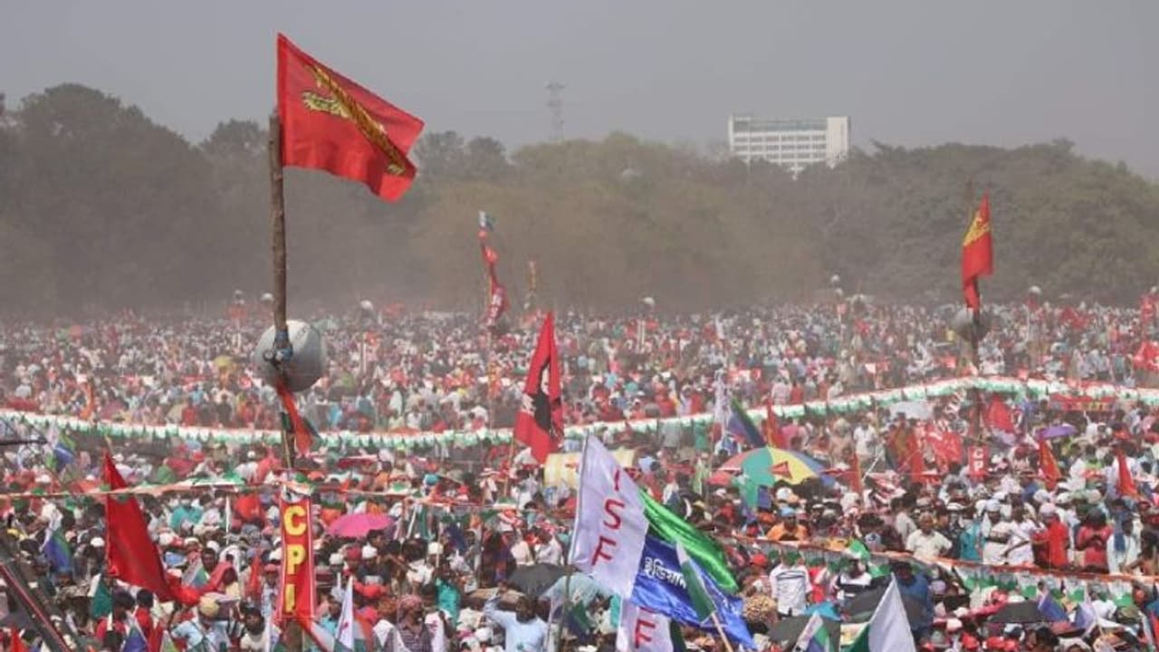 প্রার্থী তালিকা প্রকাশের সঙ্গে যৌথ কর্মসূচি ঘোষণা, বিমান বসু জানালেন আবারও পথে নামছে সংযুক্ত মোর্চা প্রার্থী তালিকা প্রকাশের সঙ্গে যৌথ কর্মসূচি ঘোষণা, বিমান বসু জানালেন আবারও পথে নামছে সংযুক্ত মোর্চা