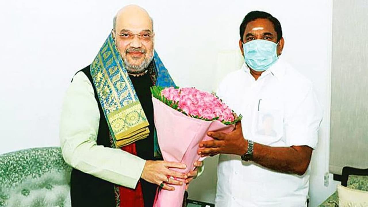 கூட்டணியில் அதிக சீட்டுகளை எதிர்பார்த்த பாஜக... வழிக்கு கொண்டுவந்து உடன்பாடு செய்த அதிமுக..! கூட்டணியில் அதிக சீட்டுகளை எதிர்பார்த்த பாஜக... வழிக்கு கொண்டுவந்து உடன்பாடு செய்த அதிமுக..!