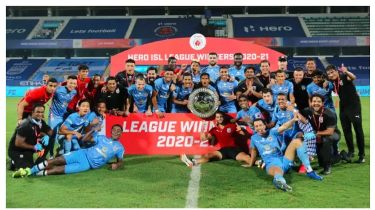 ഐഎസ്എല് നിബന്ധനകളില് മാറ്റം; പ്ലയിംഗ് ഇലവനില് ഇനി നാല് വിദേശതാരങ്ങള് മാത്രം ഐഎസ്എല് നിബന്ധനകളില് മാറ്റം; പ്ലയിംഗ് ഇലവനില് ഇനി നാല് വിദേശതാരങ്ങള് മാത്രം