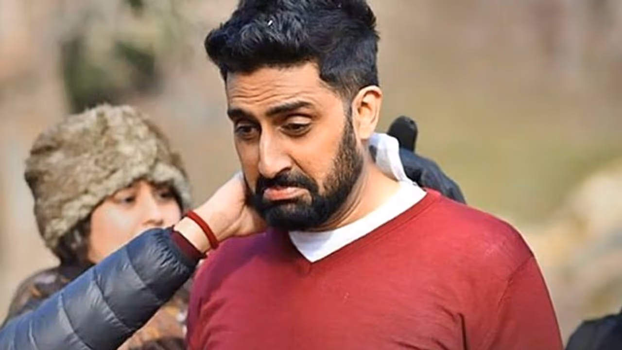 অসুস্থ হয়ে হাসপাতালে ভর্তি অভিষেক বচ্চন, দেখতে ছুঁটলেন অমিতাভ শ্বেতা