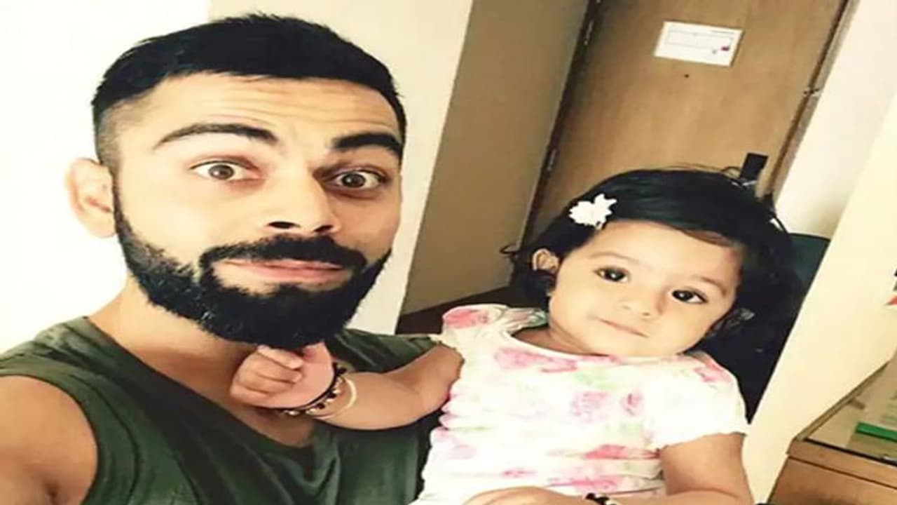 कोहली के पीछे पीछे चलते हैं 10 करोड़ लोग, दिल्ली के छोरे ने देखते ही देखते बना डाला अनोखा रिकॉर्ड कोहली के पीछे पीछे चलते हैं 10 करोड़ लोग, दिल्ली के छोरे ने देखते ही देखते बना डाला अनोखा रिकॉर्ड