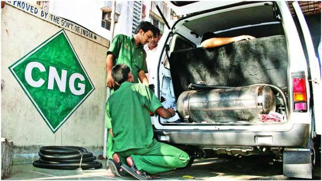 CNG Price Hike: इस साल सीएनजी के दाम में हुआ 11 रुपए का इजाफा, यहां देखें फ्रेश प्राइस CNG Price Hike: इस साल सीएनजी के दाम में हुआ 11 रुपए का इजाफा, यहां देखें फ्रेश प्राइस