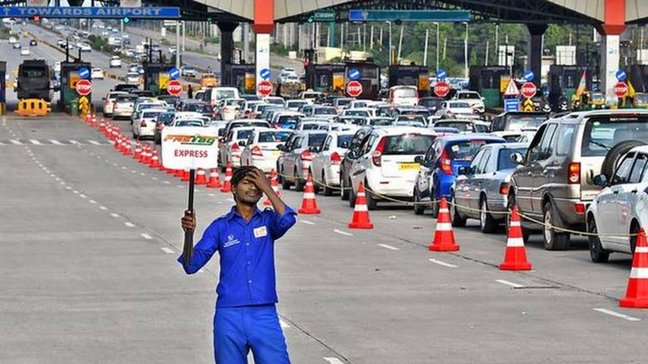 കെവൈസി ചെയ്തില്ലേ? നിങ്ങളുടെ വാഹനത്തിന് ഇനി ടോൾ പ്ലാസ കടക്കാനാവില്ല, ജാഗ്രത! കെവൈസി ചെയ്തില്ലേ? നിങ്ങളുടെ വാഹനത്തിന് ഇനി ടോൾ പ്ലാസ കടക്കാനാവില്ല, ജാഗ്രത!