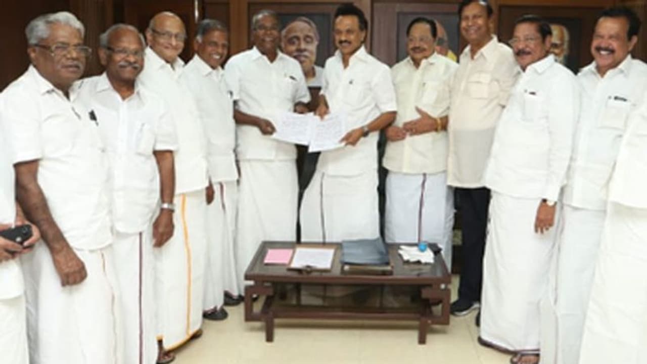 திமுக கூட்டணியில் உரசல்.. தலையை தொங்க போட்ட தலைவர்கள்.. வெளியேறுகிறதா மார்க்சிஸ்ட் கம்யூனிஸ்ட் கட்சி?