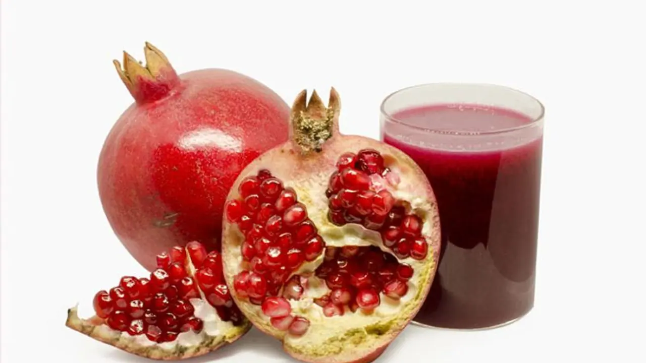 മാതളനാരങ്ങ ജ്യൂസ് കുടിക്കൂ, ഈ രോഗങ്ങളെ അകറ്റി നിർത്താം മാതളനാരങ്ങ ജ്യൂസ് കുടിക്കൂ, ഈ രോഗങ്ങളെ അകറ്റി നിർത്താം