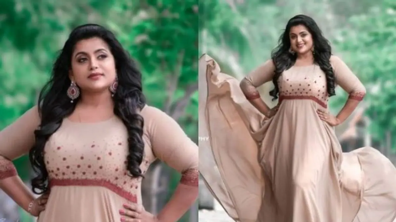 'സന്തോഷമാണ് ജീവിതത്തിന്റെ പരമമായ ലക്ഷ്യം' : ഫോട്ടോഷൂട്ടുമായി വീണ 'സന്തോഷമാണ് ജീവിതത്തിന്റെ പരമമായ ലക്ഷ്യം' : ഫോട്ടോഷൂട്ടുമായി വീണ