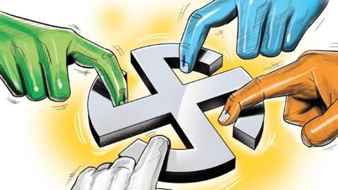 నామినేషన్ల విత్ డ్రాకు ముగిసిన గడువు: వైసీపీ ఏకగ్రీవాల జోరు.. క్యాంప్లకు తెరదీసిన టీడీపీ నామినేషన్ల విత్ డ్రాకు ముగిసిన గడువు: వైసీపీ ఏకగ్రీవాల జోరు.. క్యాంప్లకు తెరదీసిన టీడీపీ