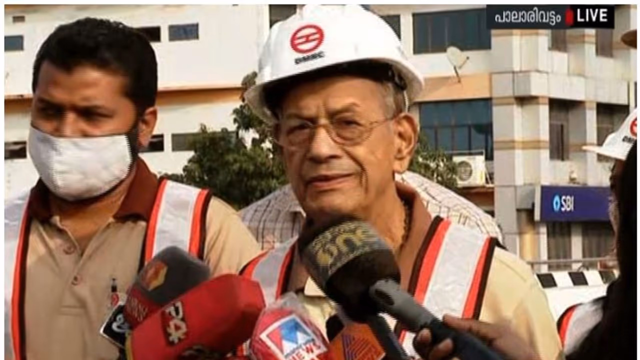 'ഇത് ഈ യൂണിഫോമിലെ അവസാനദിവസം', പാലാരിവട്ടം പാലം പരിശോധിച്ച് ഇ ശ്രീധരൻ, ഊരാളുങ്കലിന് നന്ദി 'ഇത് ഈ യൂണിഫോമിലെ അവസാനദിവസം', പാലാരിവട്ടം പാലം പരിശോധിച്ച് ഇ ശ്രീധരൻ, ഊരാളുങ്കലിന് നന്ദി