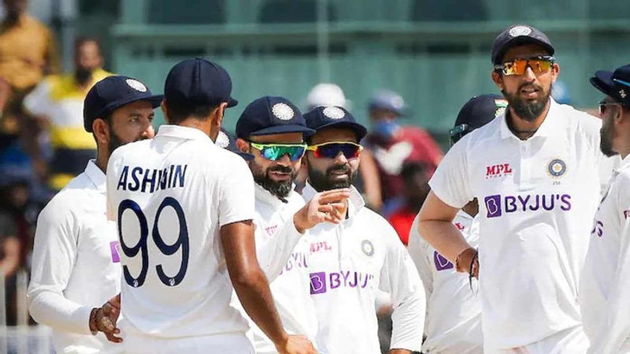 INDvsENG: మూడో వికెట్ కోల్పోయిన ఇంగ్లాండ్... జో రూట్ అవుట్...