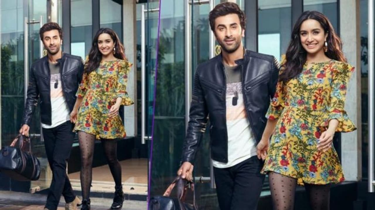 লাভ রঞ্জনের ফ্রেমে ডুবে শ্রদ্ধা রণবীর, আগামী ছবির সেটে ফিরে বেজায় খুশি সেলেব জুটি লাভ রঞ্জনের ফ্রেমে ডুবে শ্রদ্ধা রণবীর, আগামী ছবির সেটে ফিরে বেজায় খুশি সেলেব জুটি