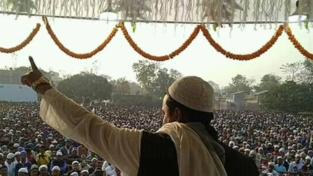 চতুর্মুখী লড়াইয়ের কেন্দ্র ভাঙড়, নকশাল পীরজাদা ভোট কাটাকাটিতে লাভের গুড় কে খাবে চতুর্মুখী লড়াইয়ের কেন্দ্র ভাঙড়, নকশাল পীরজাদা ভোট কাটাকাটিতে লাভের গুড় কে খাবে