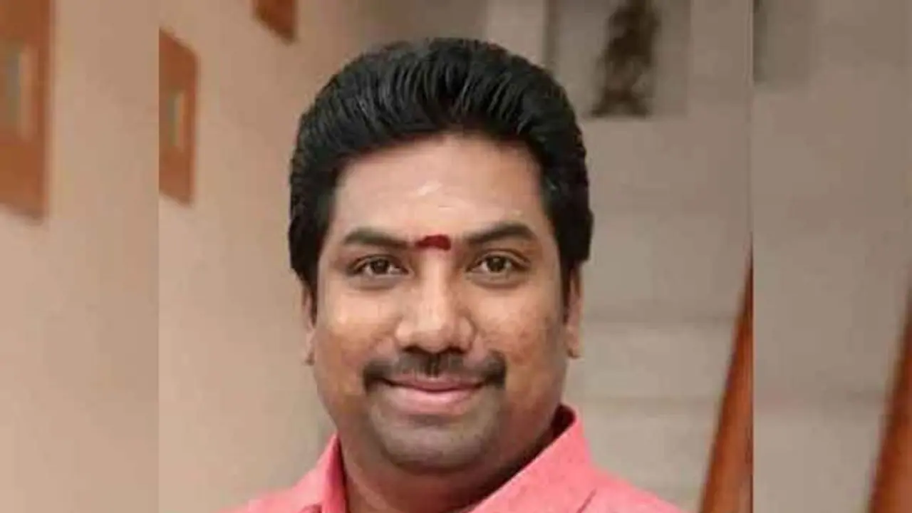 மனம் இரும்பாக இருந்தாலும் வலிக்கதான் செய்யுது.. ஒரு விஷயத்துக்குதான் அமைதியா இருக்கேன்.. ஜெயபிரதீப் உருக்கம்