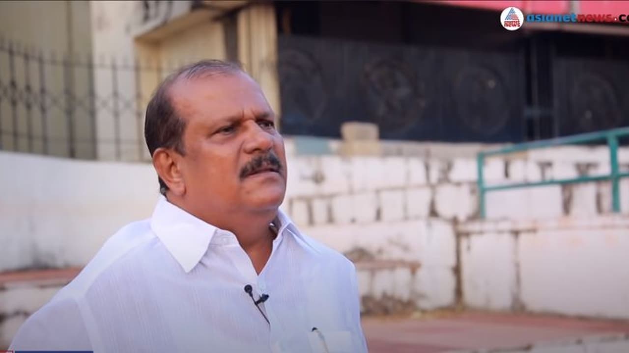 'അന്ന് ബിനീഷ് പറഞ്ഞു', പി സി ജോർജിന്റെ ചില തുറന്നുപറച്ചിലുകള്; കാണാം ചാറ്റ് വാക്ക് 'അന്ന് ബിനീഷ് പറഞ്ഞു', പി സി ജോർജിന്റെ ചില തുറന്നുപറച്ചിലുകള്; കാണാം ചാറ്റ് വാക്ക്