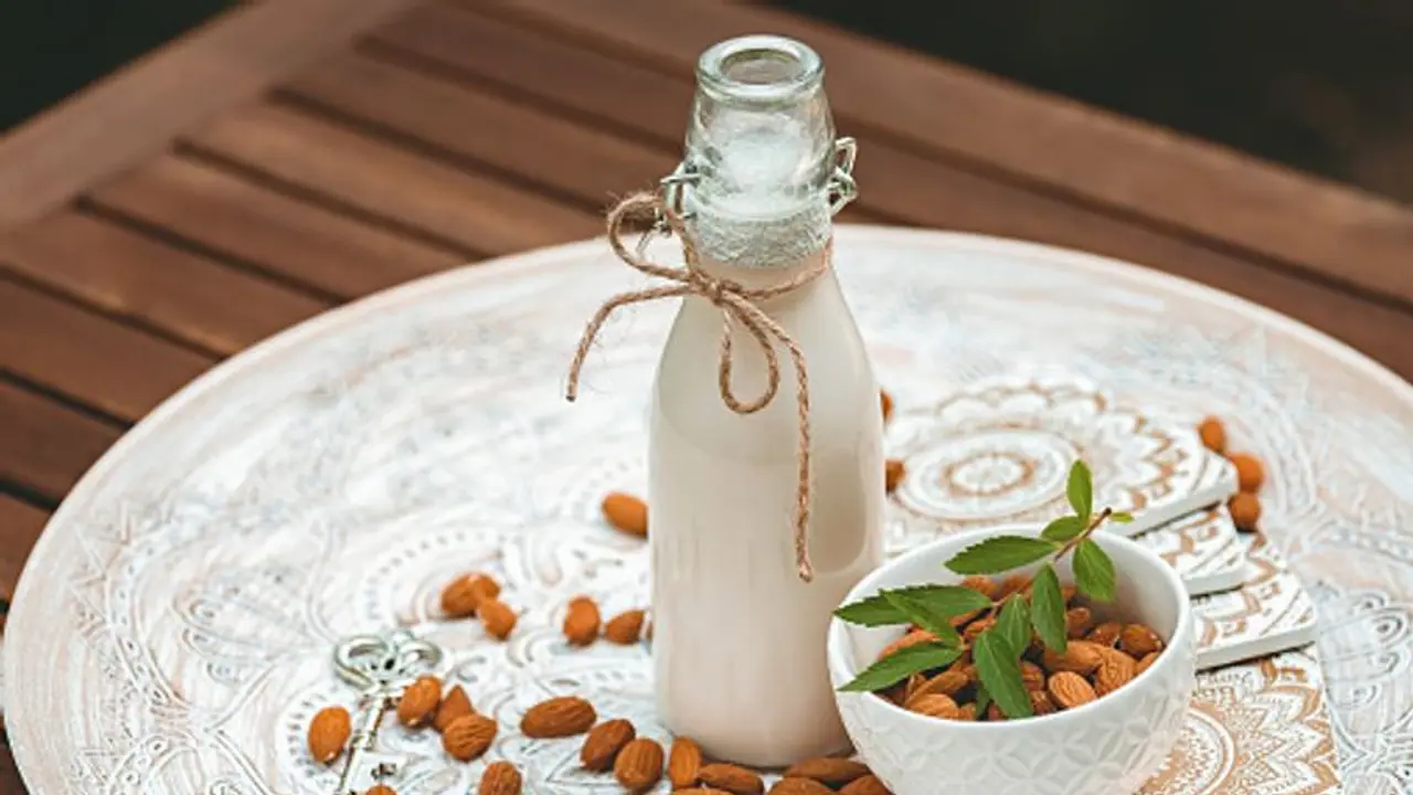 அசைவம் சாப்பிடாமலே எலும்புகளை வலுப்படுத்தலாம்.. இந்த 7 சைவ உணவுகளை சாப்பிட்டால் போதும்..