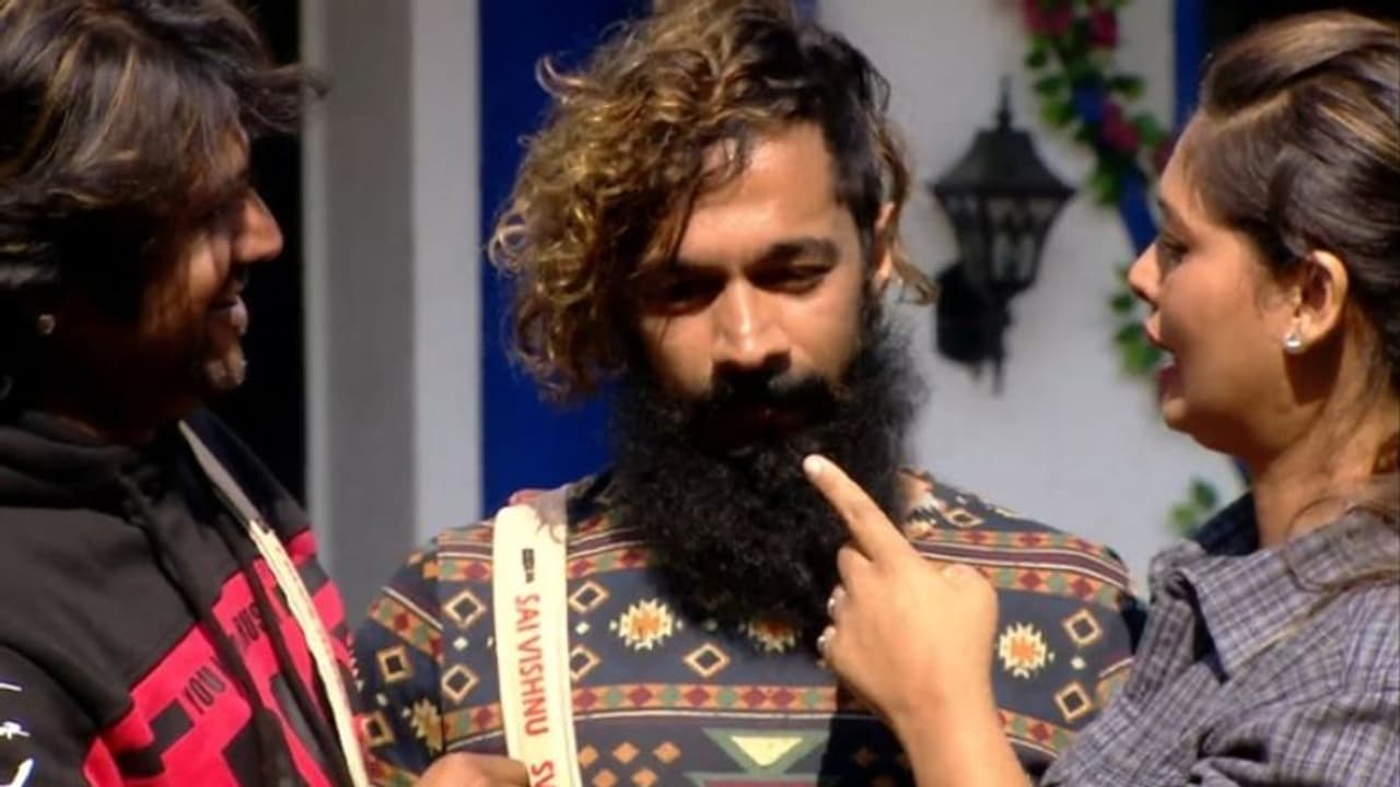 ശത്രുതയൊക്കെ പഴങ്കഥ; പ്രശ്നം പറഞ്ഞുതീര്ത്ത് സജിനയും സായിയും ഫിറോസും ശത്രുതയൊക്കെ പഴങ്കഥ; പ്രശ്നം പറഞ്ഞുതീര്ത്ത് സജിനയും സായിയും ഫിറോസും