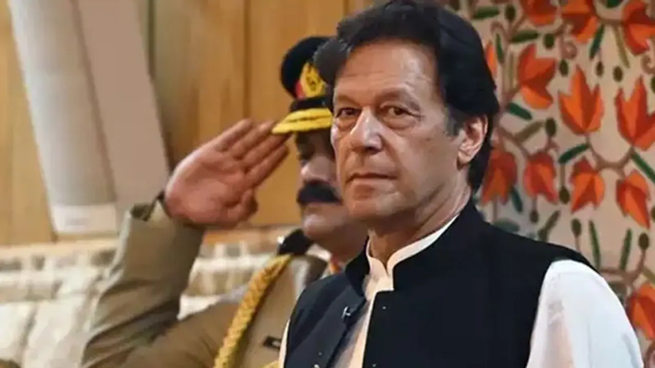 Imran Khan takes jibe at US, says Washington prefers India, depends on Pakistan to settle 'mess' Imran Khan takes jibe at US, says Washington prefers India, depends on Pakistan to settle 'mess'