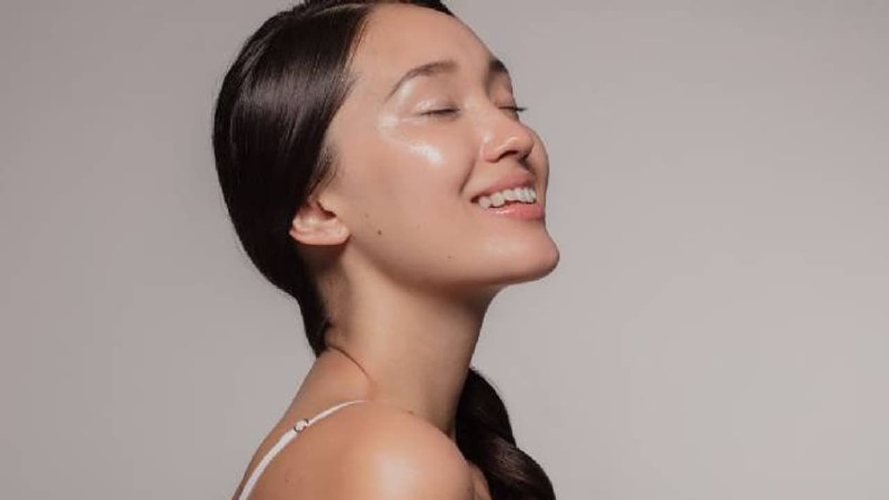 മുഖത്തെ കരുവാളിപ്പ് മാറ്റാന്‍ ഗ്രീന്‍ ടീ കൊണ്ടുള്ള ഫേസ് പാക്കുകൾ പരീക്ഷിക്കാം...