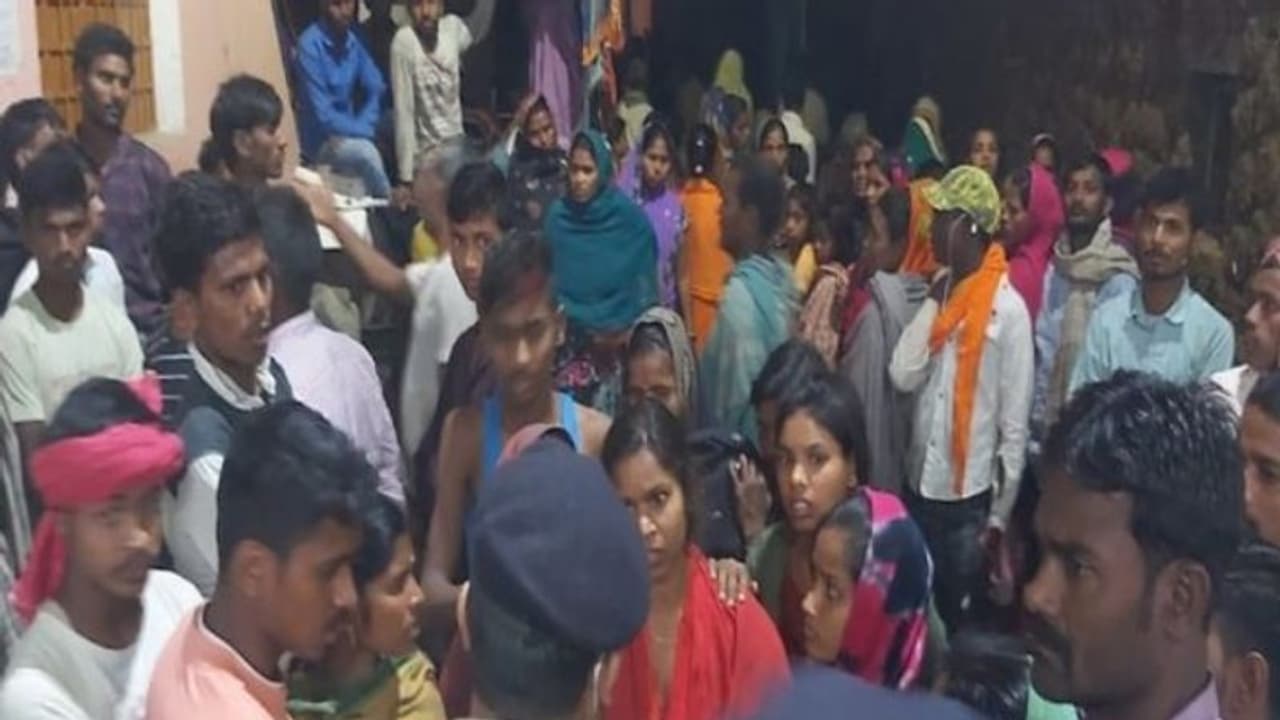 munger में रंगदारी को लेकर 2 घंटे फायरिंग, 3 लोगों की मौत, 5 किमी तक तनाव munger में रंगदारी को लेकर 2 घंटे फायरिंग, 3 लोगों की मौत, 5 किमी तक तनाव