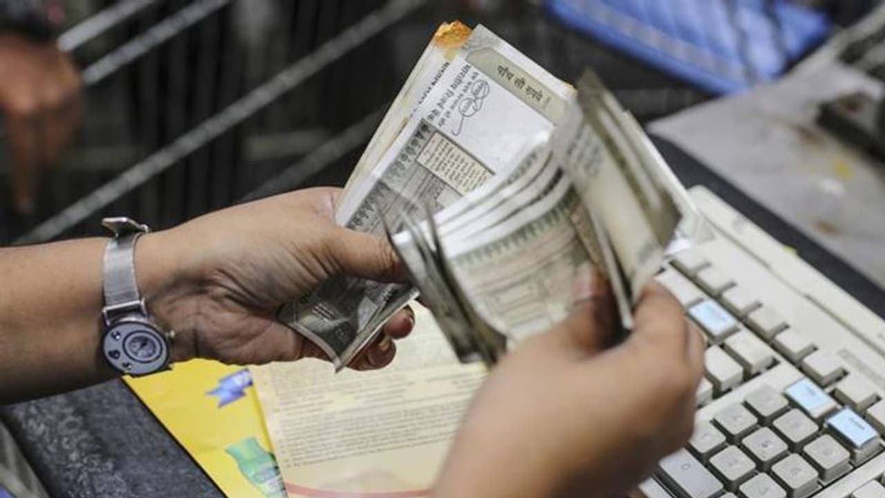 20 ട്വന്റിയിൽ പ്രിയമേറി, 20 കോടി പോക്കറ്റിലാക്കാൻ വൻ തിരക്ക്; കഴിഞ്ഞ വര്ഷത്തേക്കാൾ വര്ദ്ധന 12 ലക്ഷത്തിലധികം 20 ട്വന്റിയിൽ പ്രിയമേറി, 20 കോടി പോക്കറ്റിലാക്കാൻ വൻ തിരക്ക്; കഴിഞ്ഞ വര്ഷത്തേക്കാൾ വര്ദ്ധന 12 ലക്ഷത്തിലധികം