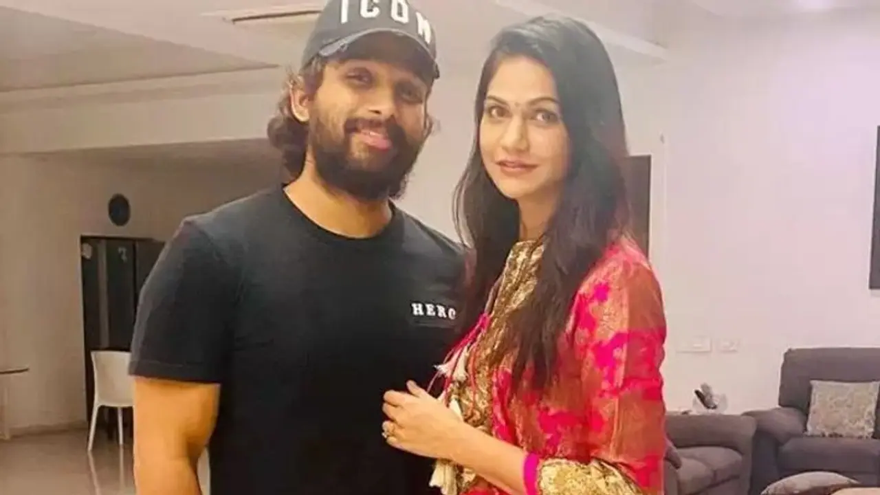 భార్య అల్లు స్నేహారెడ్డికి 2.5కోట్ల గిఫ్ట్.. అల్లు అర్జున్ భారీ సర్ ప్రైజ్ ఏంటో తెలుసా? భార్య అల్లు స్నేహారెడ్డికి 2.5కోట్ల గిఫ్ట్.. అల్లు అర్జున్ భారీ సర్ ప్రైజ్ ఏంటో తెలుసా?