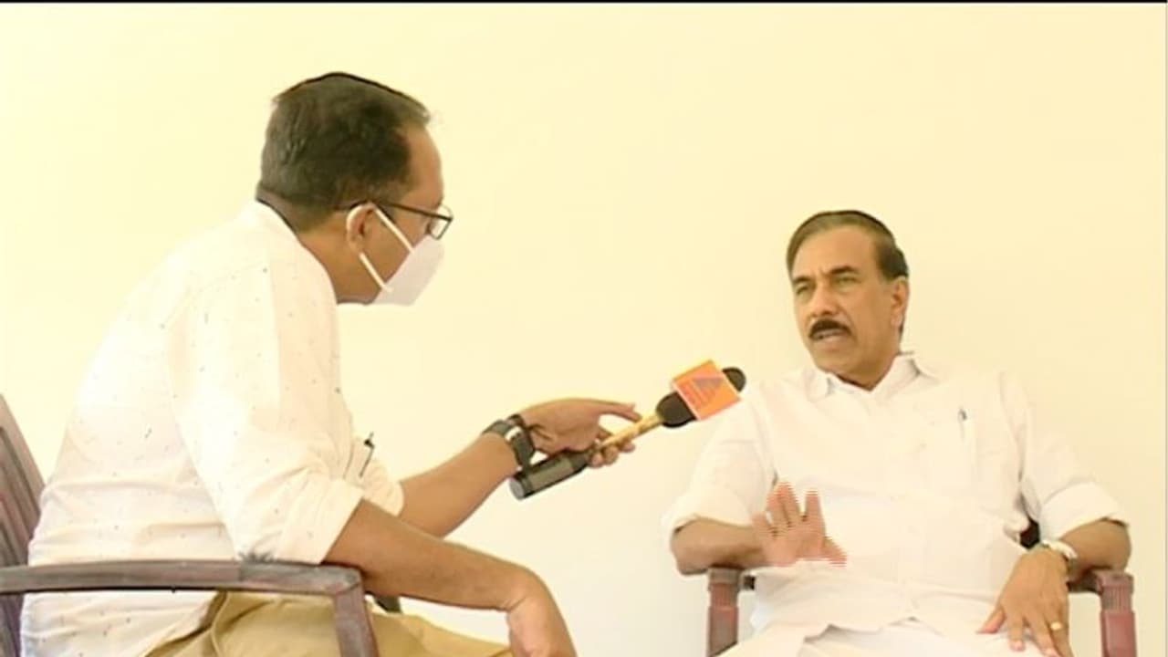 'കെപിസിസി ജനറല് സെക്രട്ടറിയാക്കാമെന്ന് സുധാകരന്റെ ഉറപ്പ്'; തൃത്താലയിൽ കലാപക്കൊടി താഴ്ത്തി ബാലചന്ദ്രന് 'കെപിസിസി ജനറല് സെക്രട്ടറിയാക്കാമെന്ന് സുധാകരന്റെ ഉറപ്പ്'; തൃത്താലയിൽ കലാപക്കൊടി താഴ്ത്തി ബാലചന്ദ്രന്