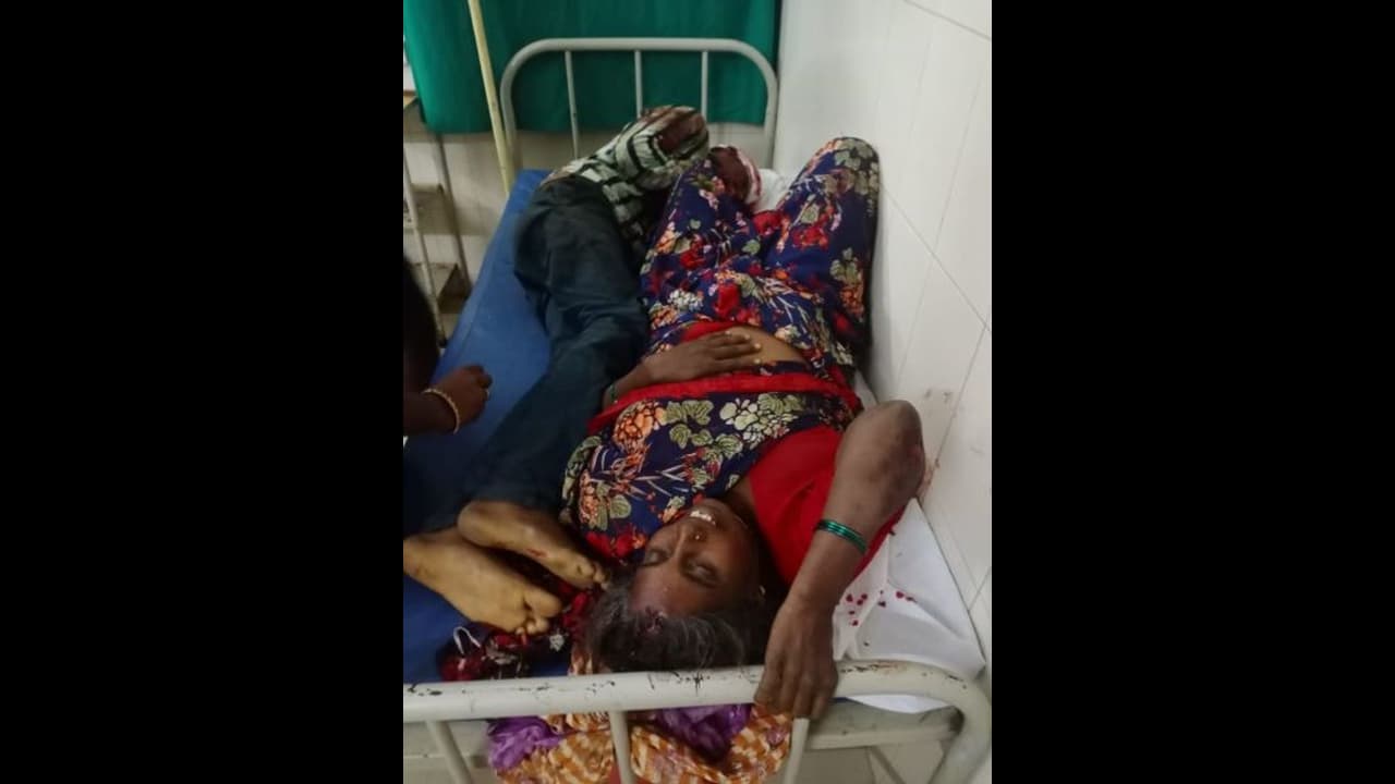 దైవ దర్శనానికి వెళుతుండగా ప్రమాదం... 11మంది పరిస్థితి విషమం (వీడియో)