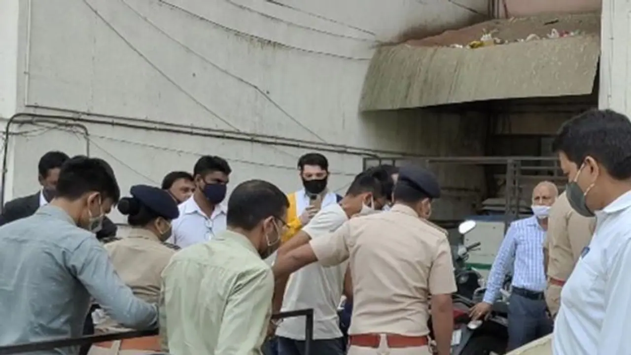 ಆಕೆ ನನ್ನವಳು ಅಥವಾ ನನ್ನ ಮಕ್ಕಳ ಹೆತ್ತವಳು, ಪತ್ನಿ ಟಾರ್ಚರ್ಗೆ ದುರಂತ ಅಂತ್ಯಕಂಡ ಪತಿ ಆಕೆ ನನ್ನವಳು ಅಥವಾ ನನ್ನ ಮಕ್ಕಳ ಹೆತ್ತವಳು, ಪತ್ನಿ ಟಾರ್ಚರ್ಗೆ ದುರಂತ ಅಂತ್ಯಕಂಡ ಪತಿ