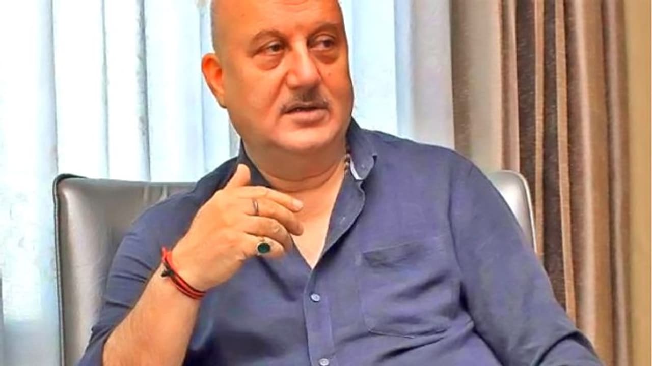 బాహుబలి తెలుగు సినిమా కాదు.. నటుడు అనుపమ్ ఖేర్ బాహుబలి తెలుగు సినిమా కాదు.. నటుడు అనుపమ్ ఖేర్