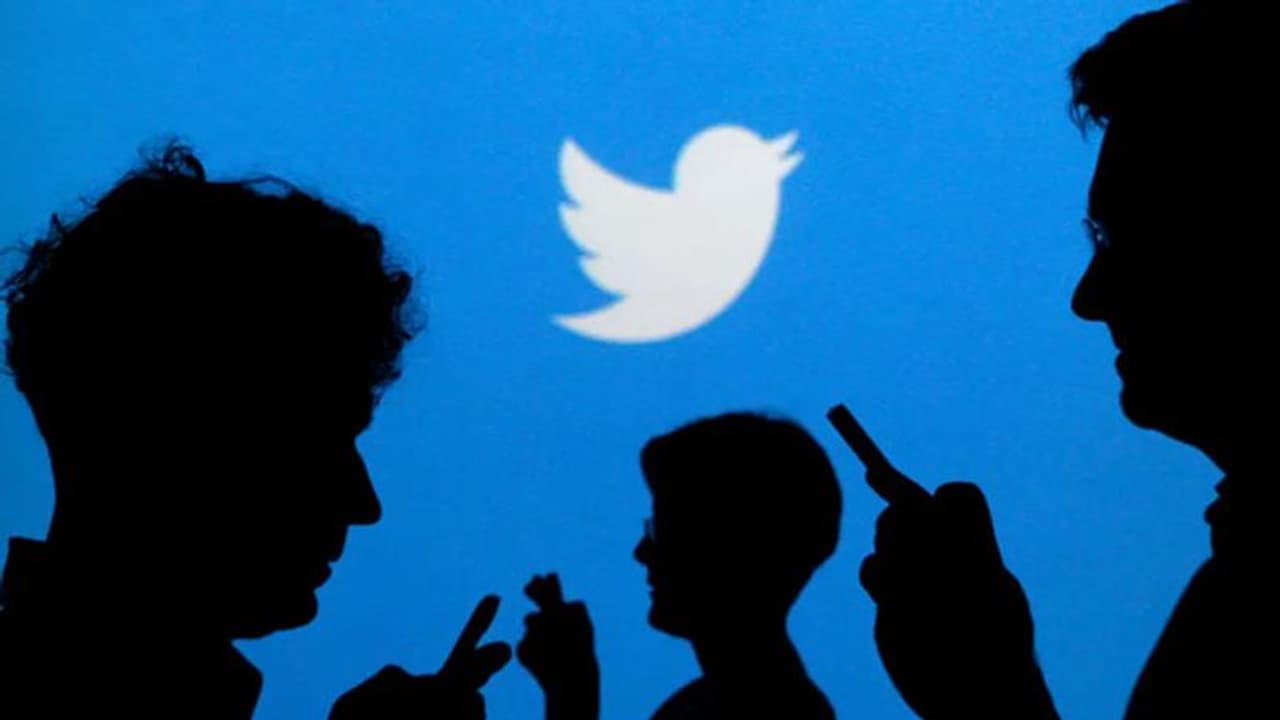 Amid pandemic, Modi govt tells Twitter, Facebook to block posts identified by it as misleading Amid pandemic, Modi govt tells Twitter, Facebook to block posts identified by it as misleading