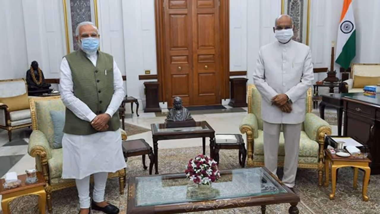 ईरान के राष्ट्रपति रईसी को राष्ट्रपति कोविंद और पीएम मोदी ने दी बधाई, कहाः दोनों देशों के संबंध होंगे प्रगाढ़ ईरान के राष्ट्रपति रईसी को राष्ट्रपति कोविंद और पीएम मोदी ने दी बधाई, कहाः दोनों देशों के संबंध होंगे प्रगाढ़