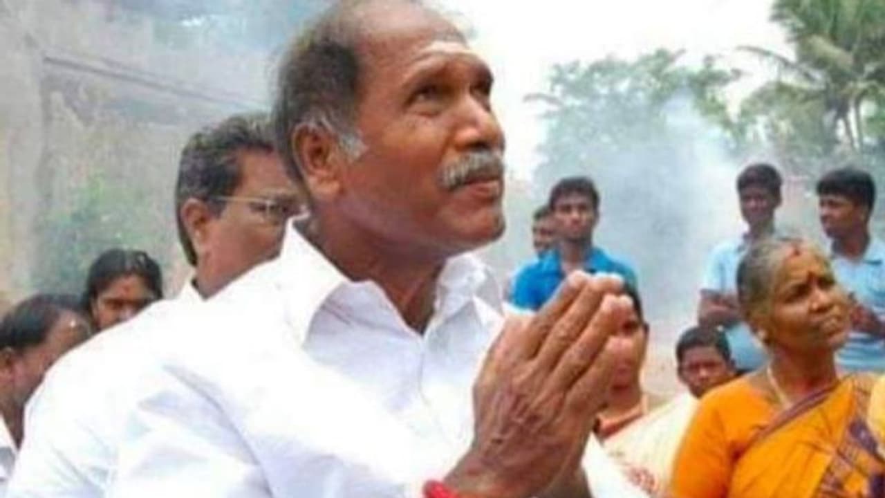 അധികാരമേറ്റതിന് പിന്നാലെ പുതുച്ചേരി മുഖ്യമന്ത്രിക്ക് കോവിഡ്; ചെന്നൈയിലേക്ക് മാറ്റി അധികാരമേറ്റതിന് പിന്നാലെ പുതുച്ചേരി മുഖ്യമന്ത്രിക്ക് കോവിഡ്; ചെന്നൈയിലേക്ക് മാറ്റി