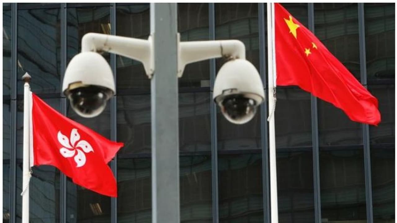 ഹോങ്കോങ്ങിന്റെ ജനാധിപത്യ സ്വപ്നങ്ങൾക്കു മേൽ നീരാളിപ്പിടിത്തം മുറുക്കി ചൈന; സമ്മതിദാനപ്രക്രിയയിൽ സമൂലമാറ്റം ഹോങ്കോങ്ങിന്റെ ജനാധിപത്യ സ്വപ്നങ്ങൾക്കു മേൽ നീരാളിപ്പിടിത്തം മുറുക്കി ചൈന; സമ്മതിദാനപ്രക്രിയയിൽ സമൂലമാറ്റം