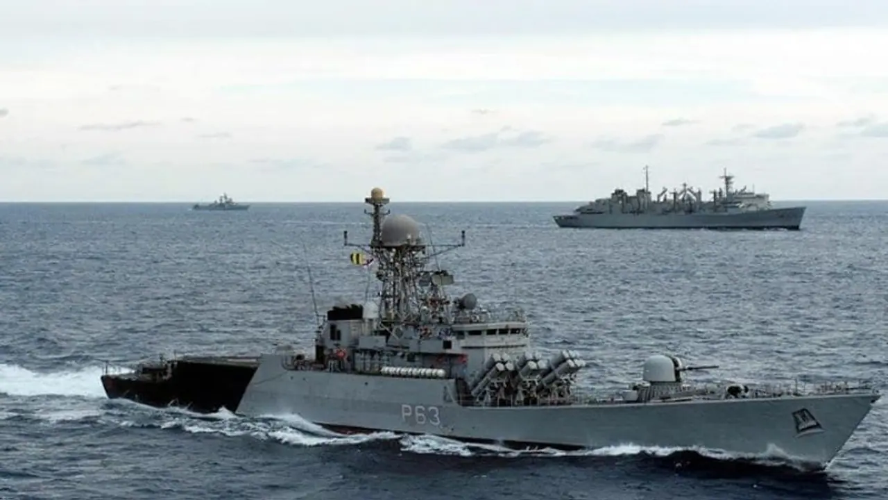 बांग्लादेश के मोंगला पोर्ट जाएंगे इंडियन नवी के जहाज, पहली बार यहां पहुंचेगा भारत का कोई पोत बांग्लादेश के मोंगला पोर्ट जाएंगे इंडियन नवी के जहाज, पहली बार यहां पहुंचेगा भारत का कोई पोत