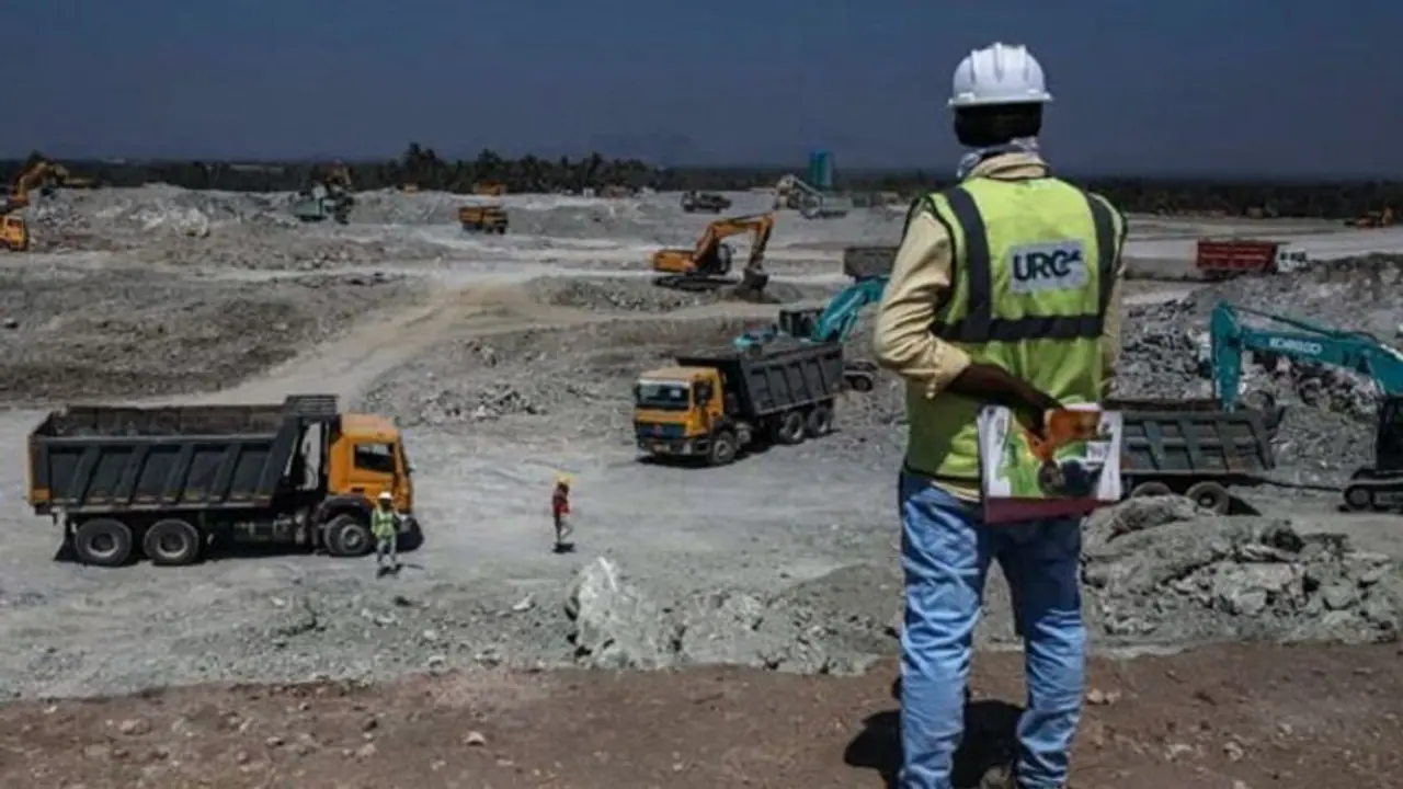 ప్రపంచంలోనే అతిపెద్ద ఇ స్కూటర్ ఫ్యాక్టరీని నిర్మించనున్న ఓలా.. బెంగుళూరు సమీపంలోని 500 ఎకరాల్లో ఏర్పాటు.. ప్రపంచంలోనే అతిపెద్ద ఇ స్కూటర్ ఫ్యాక్టరీని నిర్మించనున్న ఓలా.. బెంగుళూరు సమీపంలోని 500 ఎకరాల్లో ఏర్పాటు..