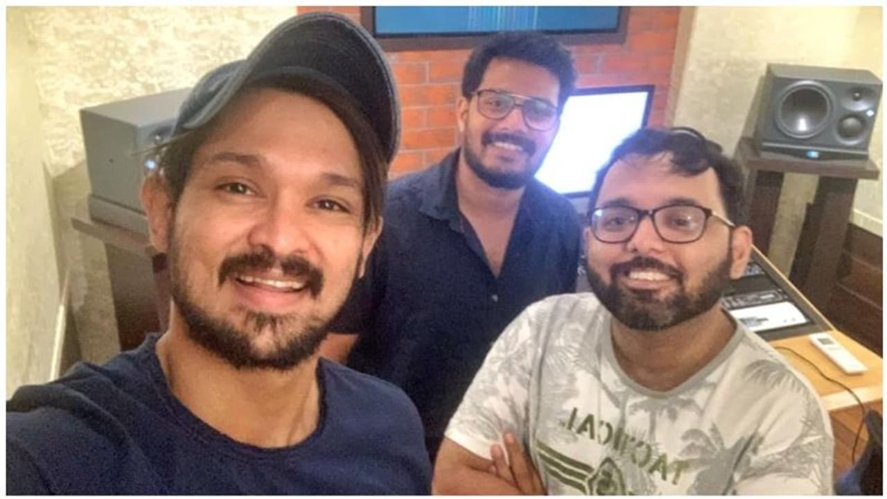 தன் புதிய படத்தில் பாடகராகவும் அசத்திய நடிகர் நகுல் ! தன் புதிய படத்தில் பாடகராகவும் அசத்திய நடிகர் நகுல் !